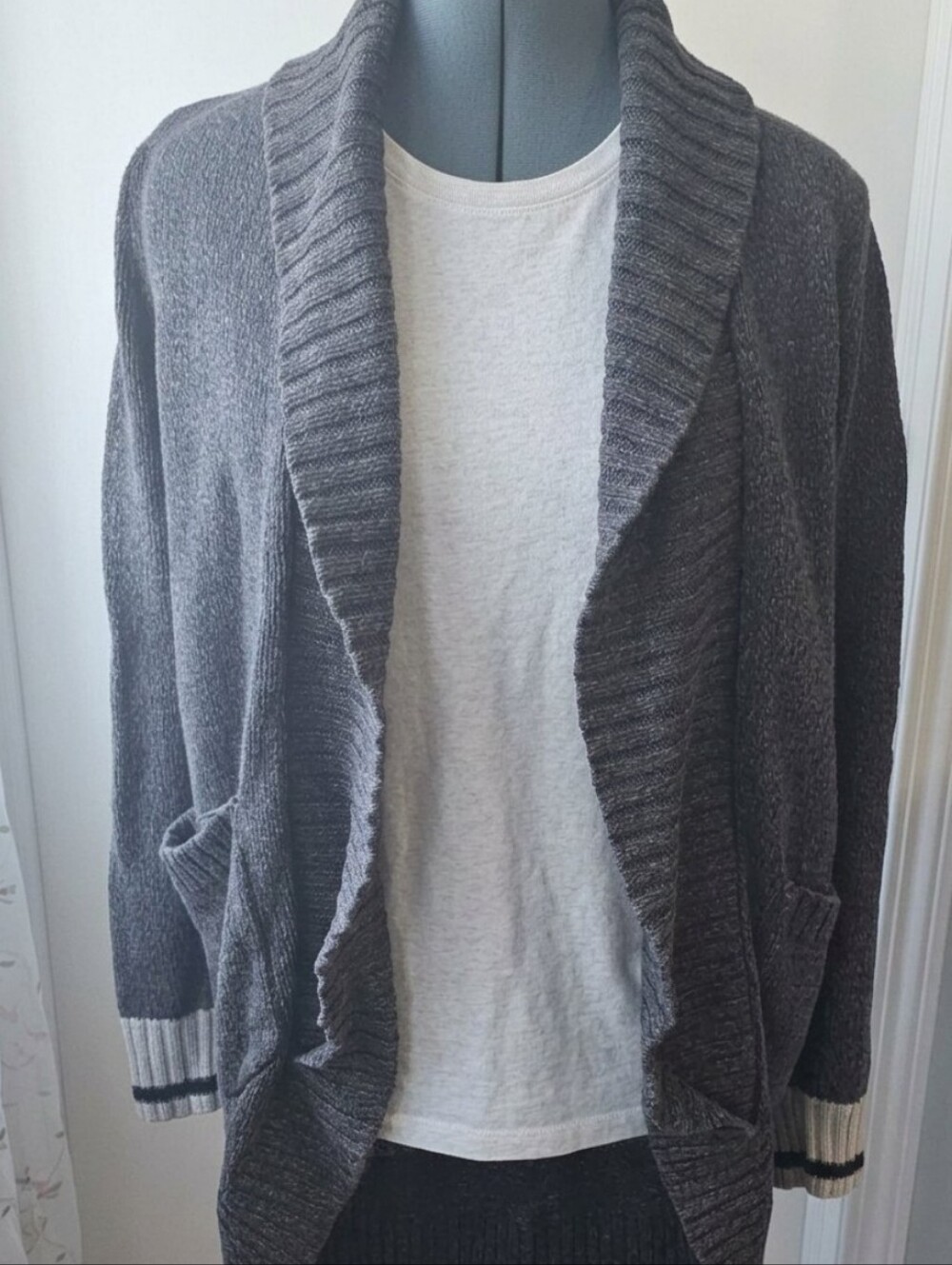 Roots Women's Shawl Collar / Open Cardigan Sweater - Gray